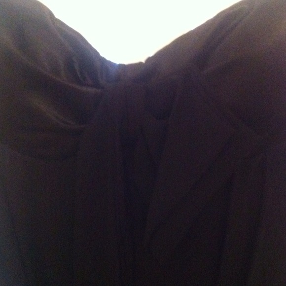 Cache' beautiful black ruffle dress - Picture 2 of 2
