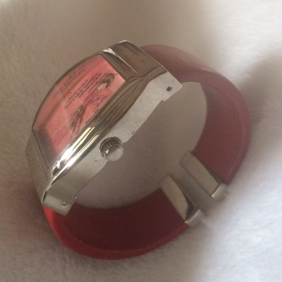 Chico's Watch - Picture 2 of 2