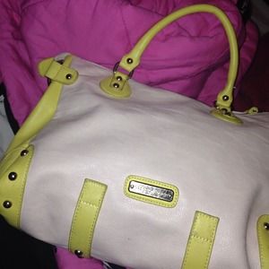 STEVE MADDEN ; 😋WILL MAKE OFFER