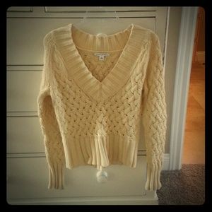 Banana republic v-neck knitted sweater.