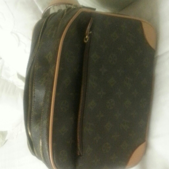 Purse - Picture 3 of 4