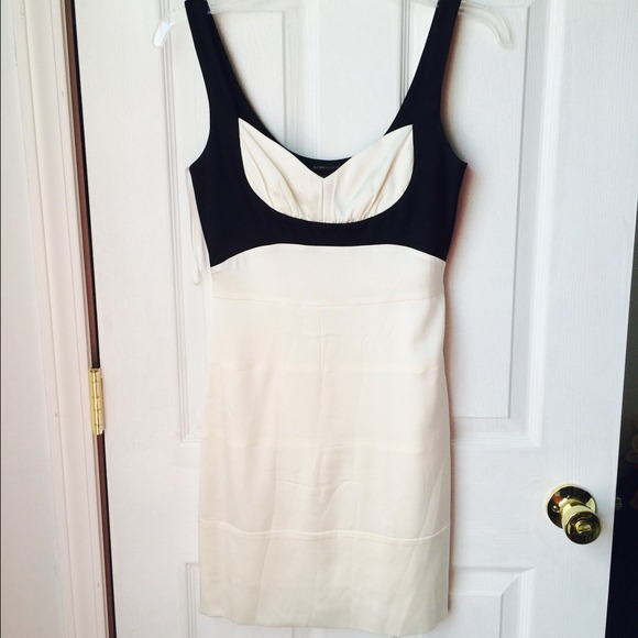 BCBGMaxAzria Dresses & Skirts - 🎀BCBG cream black dress