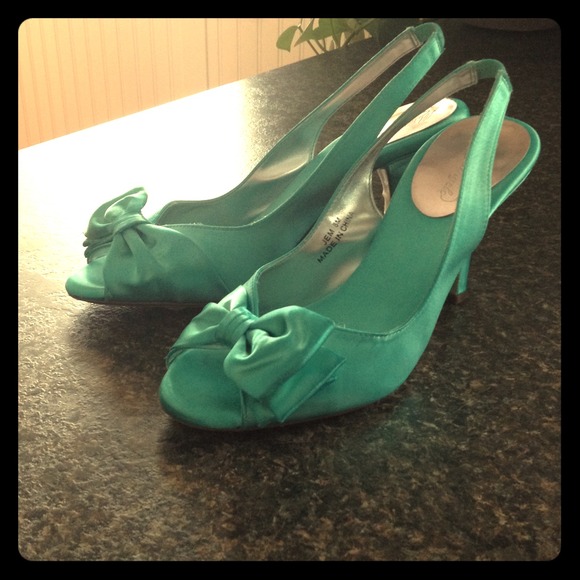 Never been worn Michelangelo heels