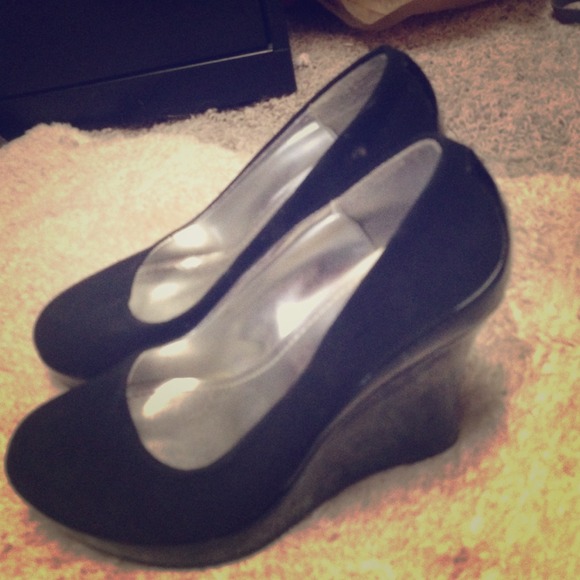 Wedges! Black suede, patent leather wedge