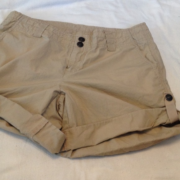 GAP Pants - Gap khaki shorts