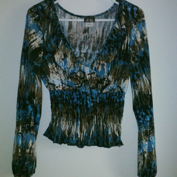 Top - Picture 1 of 1