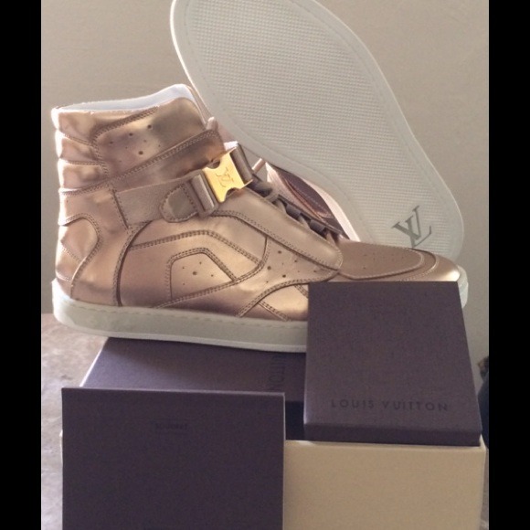 ❌SOLD❌ Louis Vuitton Big Band Sneaker❌SOLD❌ - Picture 2 of 3