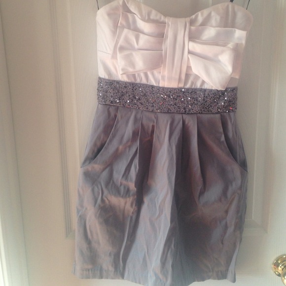 🎉REDUCED🎉White and silver topless sparkle dress