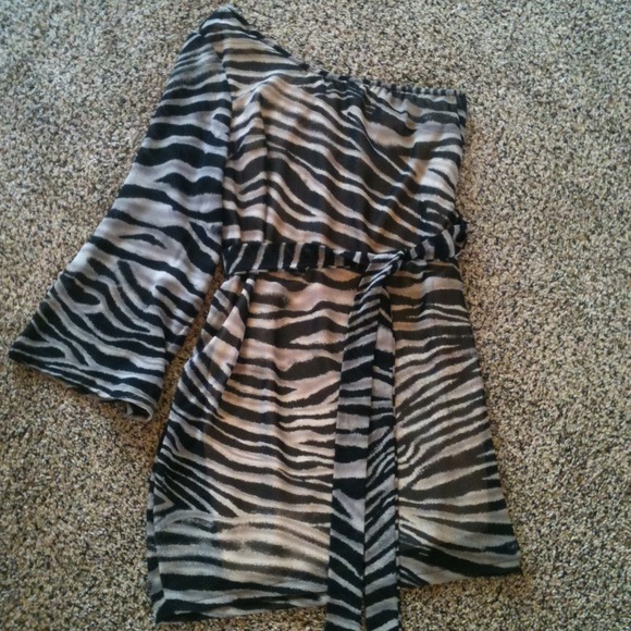 REDUCED 🎀Zebra print chiffon misses dress🎀