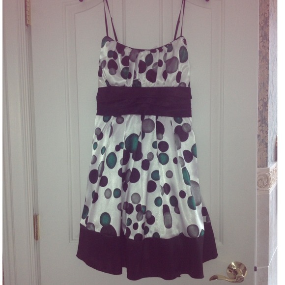 KID'S DRESS!!! - Picture 1 of 4