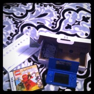 Nintendo DS i