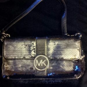 Michael kors clutch / shoulder bag