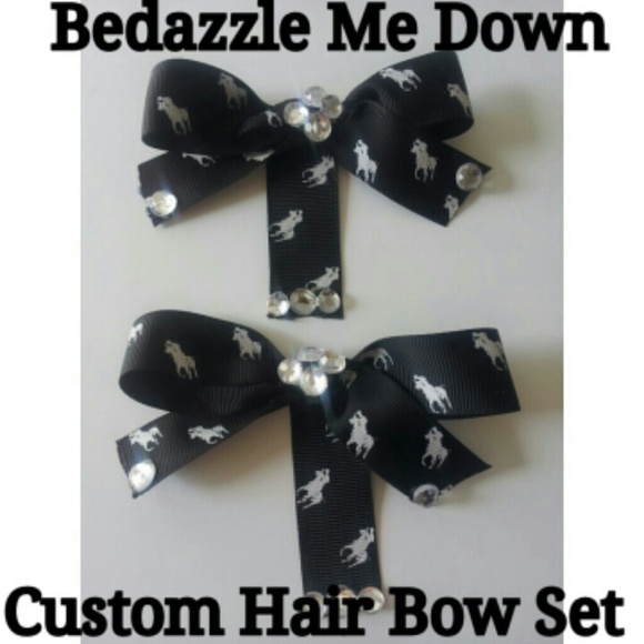 Custom Polo hair bow set!