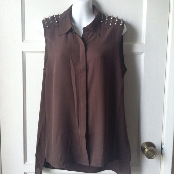 Spiked Top - Picture 2 of 2