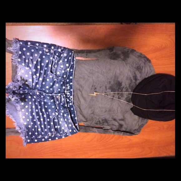 Gray (Grey) Sweater!