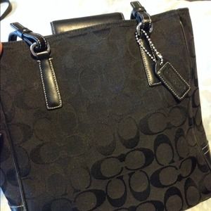 🎉 💯authentic Coach bag