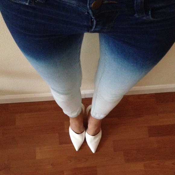 ❗️❗️❗️SOLD❗️❗️❗️cute ombré jeans💙
