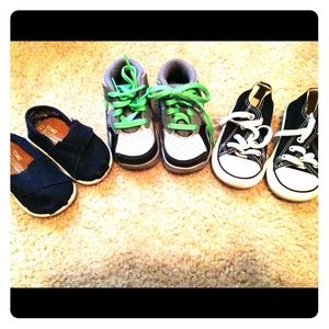bundle deal for @shanta05 toms;converse;nikes