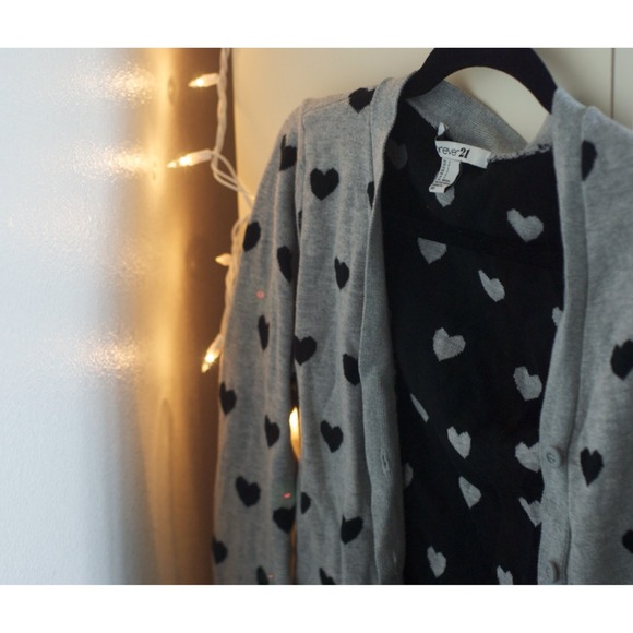 heart-patterned cardigan