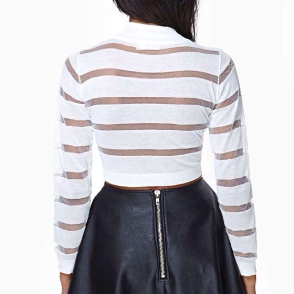 Sheer crop top - Picture 2 of 3