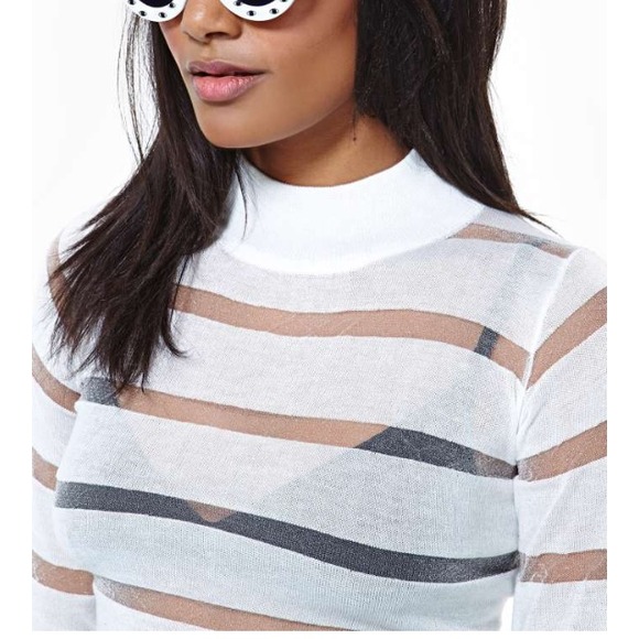 Sheer crop top - Picture 3 of 3