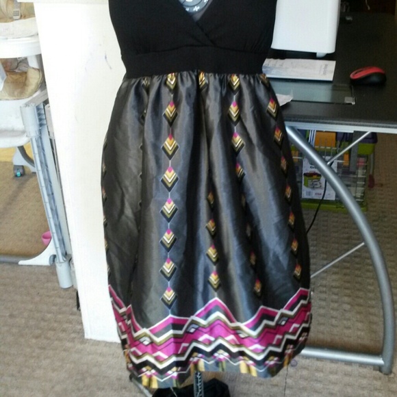 Dress - Picture 2 of 2