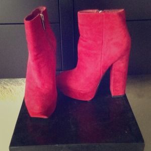 Dolce Vita Cabernet color platform booties