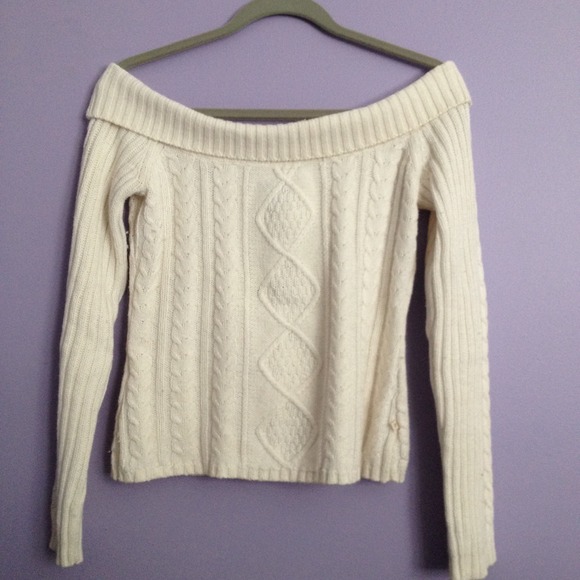 ❌SOLD LOCALLY❌ Ivory Knit Sweater