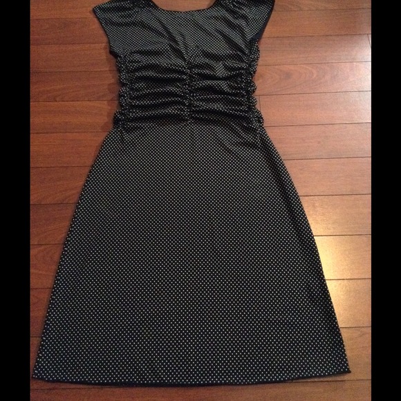 SOLD!! Pretty in polka dots!!💋👠👄 - Picture 2 of 2