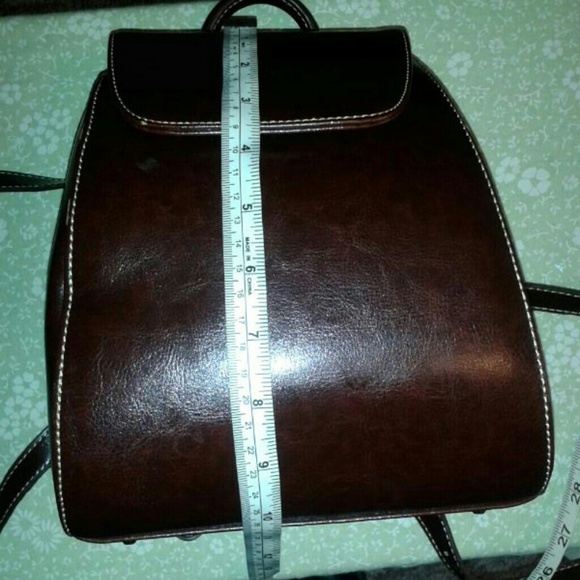 Additional pictures for brown backpack