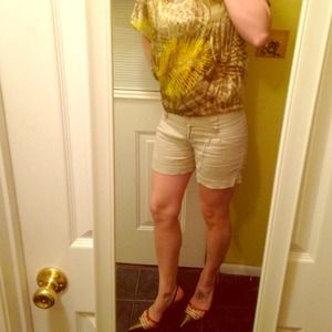 Shorts*Top*Heels