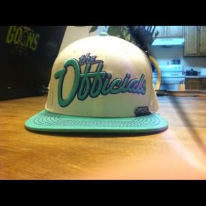 Turquoise SnapBack!