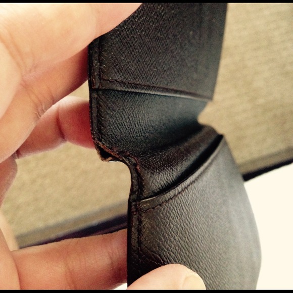 Louis Vuitton check book wallet - Picture 4 of 4