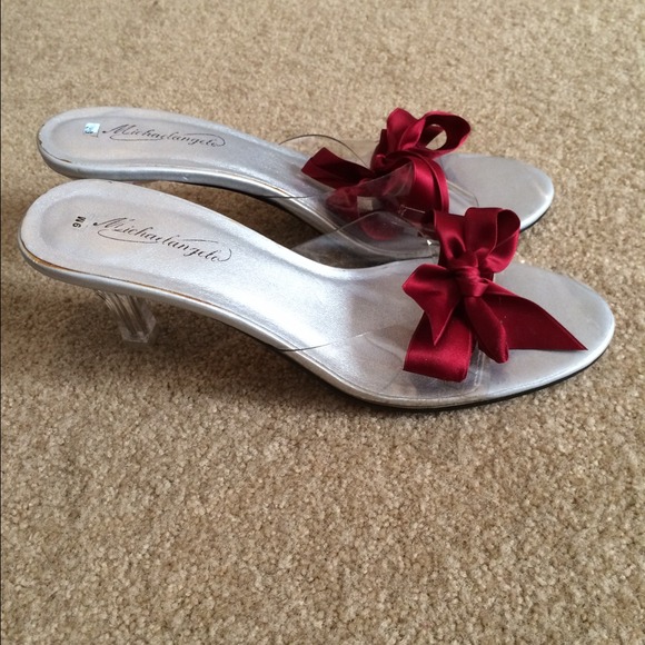 Shoes size 9