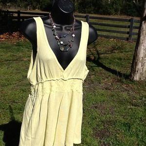 Cute & bright Old Navy lime green/yellow top!