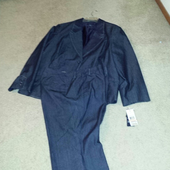 Pant Suit