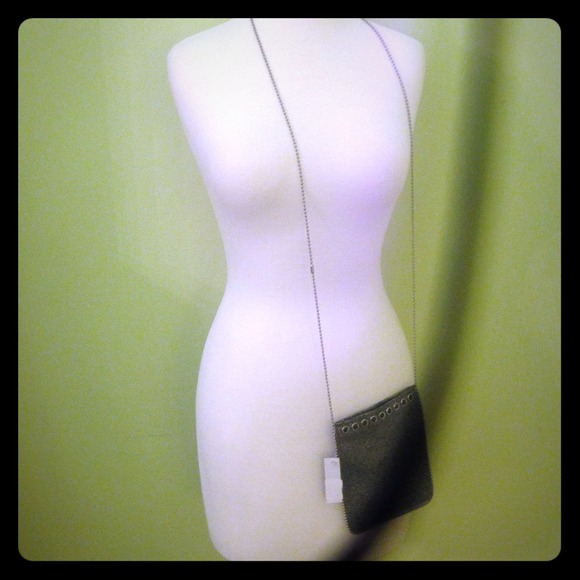 small sparkly chain purse