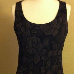 Long sleeveless rose print dress