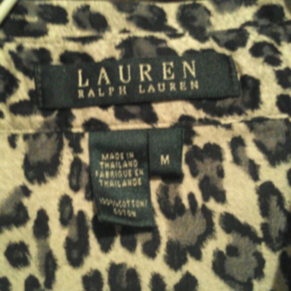 Blouse - Picture 2 of 3