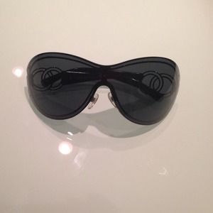 CHANEL sunglasses Authentic