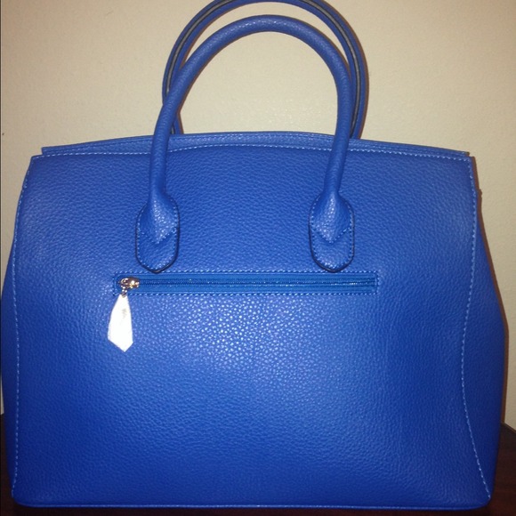 🆕💎Blue Celebrity Handbag🆕💎 - Picture 3 of 4