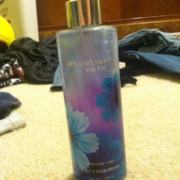 B&BW moonlight path shimmer spray