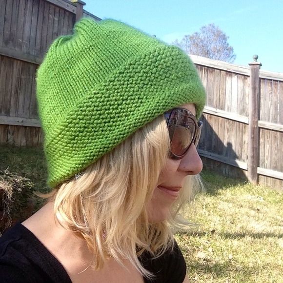 XGONEX Save me ! ? Buy the beanie !