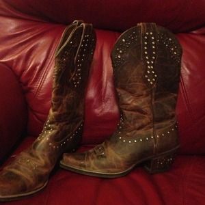 Ariat rhinestone cowgirl boots 🚫sold🚫