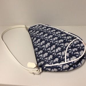 Dior purse