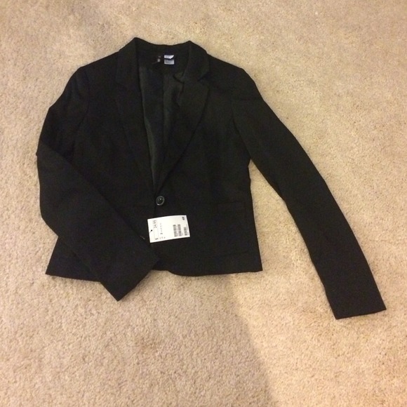 💕SALE $13💕 NWT H&M black blazer size 2/Small