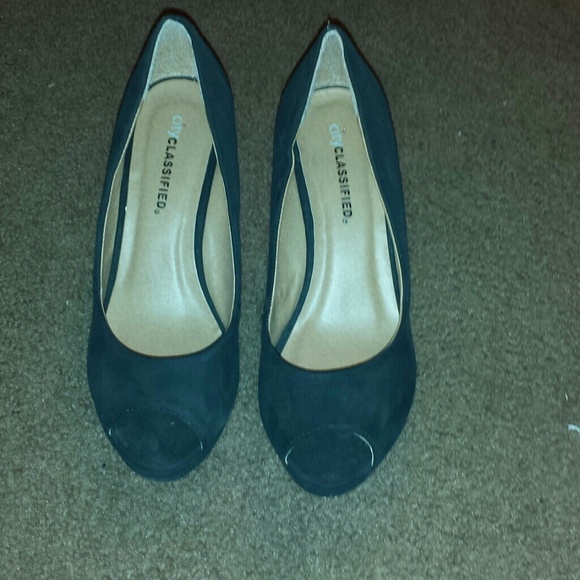 Beautiful Black Wedges