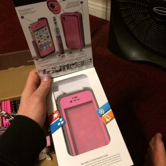 iPhone 4S life proof case