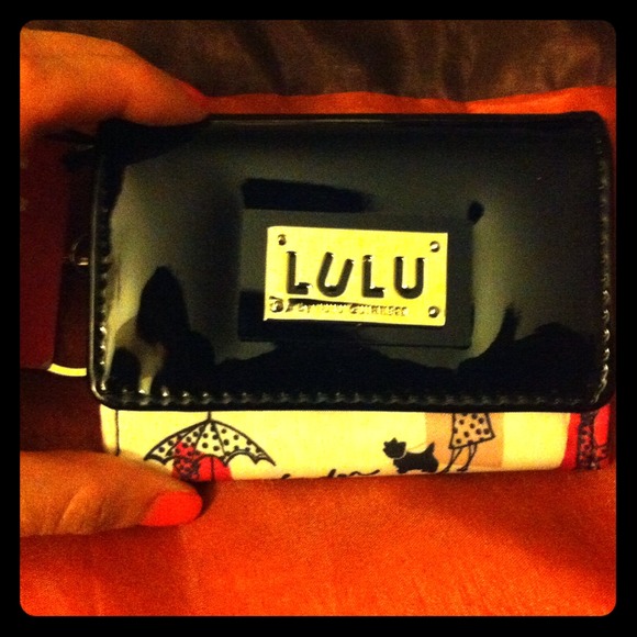 Lulu wallet!!