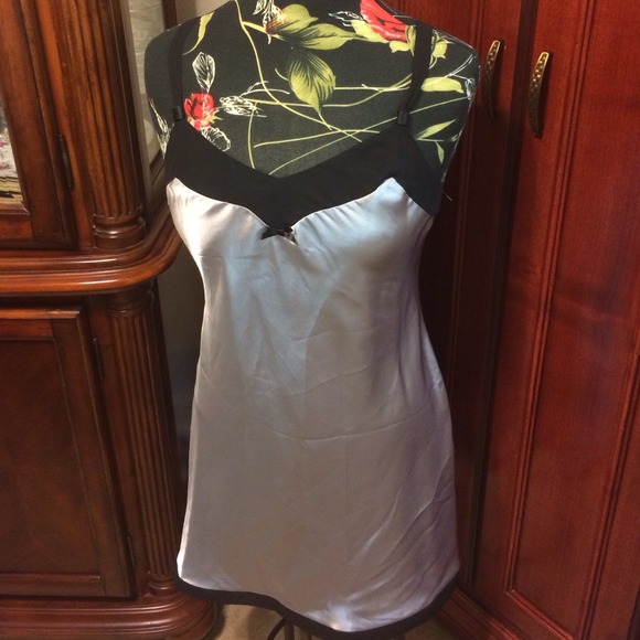 Gillian O Malley Dresses & Skirts - NWOT Gray nightgown. Medium